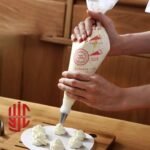 Disposable Piping Bag 100 Pieces Pack in Two Sizes
